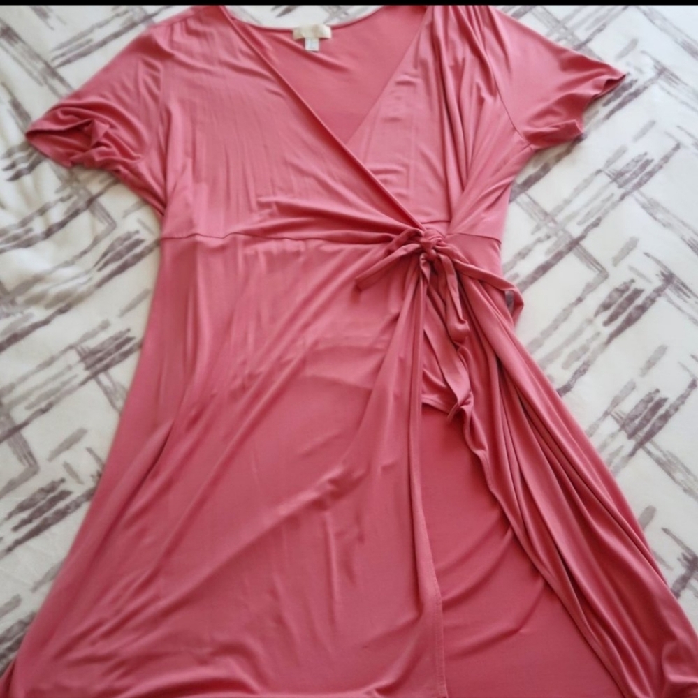 faux wrap Pink dress